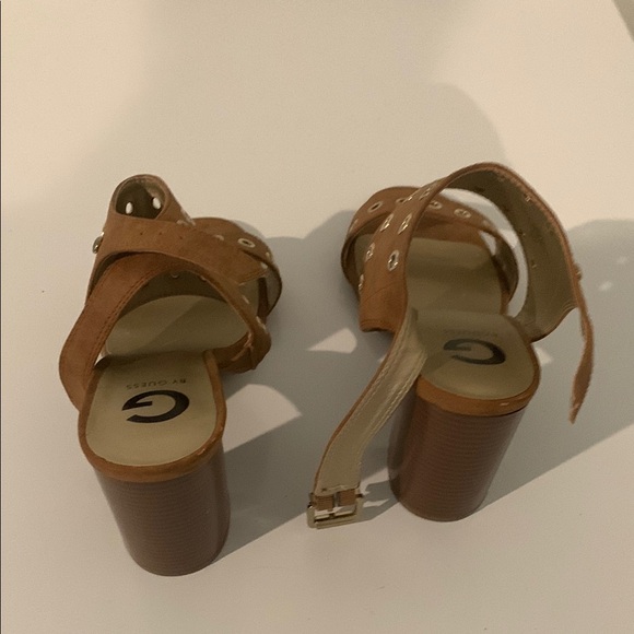 Guess Brown Sandals with Sleek Design - Picture 2 of 4